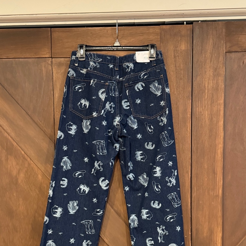 Stylish Blue western Patterned Straight Leg Jeans - Picture 10 of 11